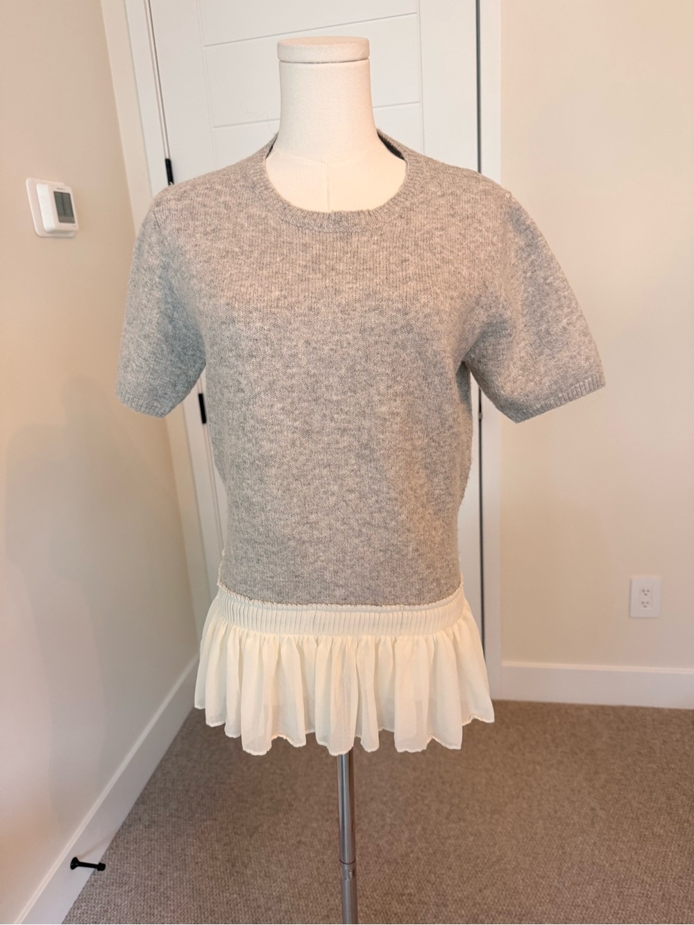 Gray Short-Sleeve Crewneck Sweater with Cream Ruffle Hem